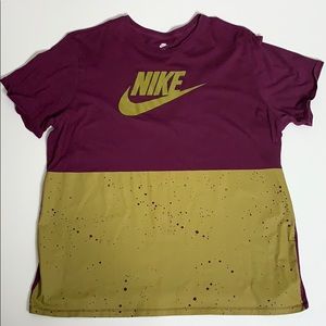 MENS burgundy Nike Tee